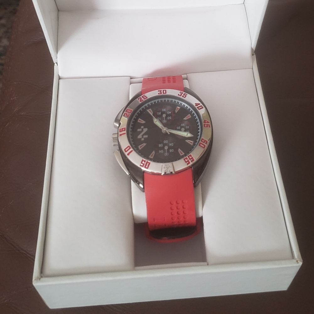 Izod men's watch. NW/OT